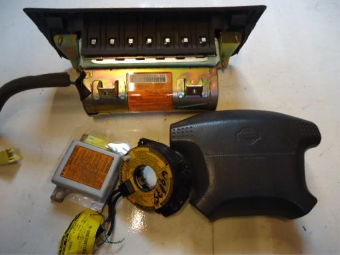 Nissan Patrol Airbag Sets + Modules voorraad Onderdelenlijn.nl