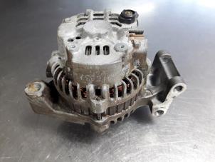 Gebruikte Dynamo Mazda 2 (NB/NC/ND/NE) 1.25 16V Prijs € 30,00 Margeregeling aangeboden door Autobedrijf Broekhuis B.V.