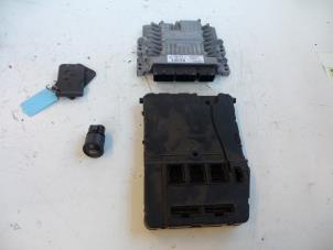 Gebruikte Computer Inspuit Renault Megane II Grandtour (KM) 1.5 dCi 105 Prijs € 75,00 Margeregeling aangeboden door Autobedrijf Broekhuis B.V.