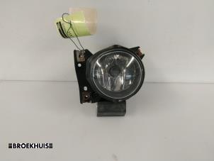 Gebruikte Mistlamp links-voor Volkswagen Sharan (7M8/M9/M6) 1.9 TDI 115 Prijs € 10,00 Margeregeling aangeboden door Autobedrijf Broekhuis B.V.