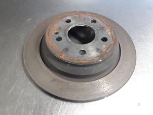 Gebruikte Remschijf achter Mercedes Vito (639.6) 2.2 113 CDI 16V Euro 5 Prijs € 24,20 Inclusief btw aangeboden door Autobedrijf Broekhuis B.V.