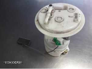 Gebruikte Tank element Pomp Citroen C4 Berline (LC) 1.4 16V Prijs € 25,00 Margeregeling aangeboden door Autobedrijf Broekhuis B.V.