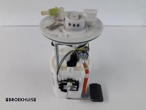 Gebruikte Brandstofpomp Elektrisch Hyundai i10 (F5) 1.0i 12V Prijs € 25,00 Margeregeling aangeboden door Autobedrijf Broekhuis B.V.