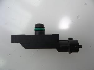 Gebruikte Map Sensor (inlaatspruitstuk) Lancia Ypsilon (312) 0.9 TwinAir 85 Prijs € 15,00 Margeregeling aangeboden door Autobedrijf Broekhuis B.V.