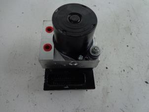 Gebruikte ABS Pomp Seat Ibiza IV (6J5) 1.2 TDI Ecomotive Prijs € 50,00 Margeregeling aangeboden door Autobedrijf Broekhuis B.V.