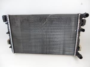 Gebruikte Radiateur Skoda Fabia II Combi 1.4i 16V Prijs € 25,00 Margeregeling aangeboden door Autobedrijf Broekhuis B.V.