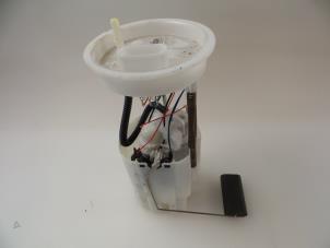 Gebruikte Tank element Pomp Seat Mii 1.0 12V Prijs € 15,00 Margeregeling aangeboden door Autobedrijf Broekhuis B.V.