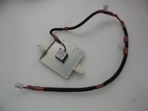 Gebruikte Antenne Lexus IS (E3) 300h 2.5 16V Prijs € 35,00 Margeregeling aangeboden door Autobedrijf Broekhuis B.V.