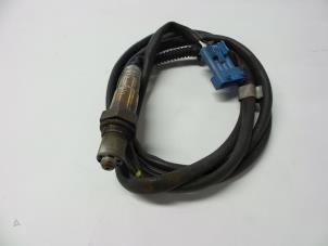 Gebruikte Lambda Sonde Peugeot 407 (6D) 2.0 16V Prijs € 15,00 Margeregeling aangeboden door Autobedrijf Broekhuis B.V.