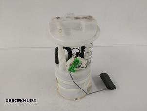 Gebruikte Tank element Pomp Renault Twingo II (CN) 1.2 Prijs € 25,00 Margeregeling aangeboden door Autobedrijf Broekhuis B.V.
