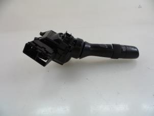 Gebruikte Ruitenwis Schakelaar Toyota Prius (NHW20) 1.5 16V Prijs € 35,00 Margeregeling aangeboden door Autobedrijf Broekhuis B.V.