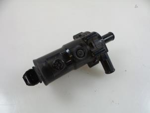 Gebruikte Waterpomp Toyota Prius (NHW20) 1.5 16V Prijs € 20,00 Margeregeling aangeboden door Autobedrijf Broekhuis B.V.