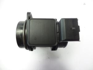 Gebruikte Luchtmassameter Peugeot 206 (2A/C/H/J/S) 1.4 HDi Prijs € 20,00 Margeregeling aangeboden door Autobedrijf Broekhuis B.V.
