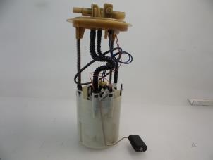 Gebruikte Tank element Pomp Mercedes Sprinter 3,5t (906.63) 310 CDI 16V Prijs € 36,30 Inclusief btw aangeboden door Autobedrijf Broekhuis B.V.