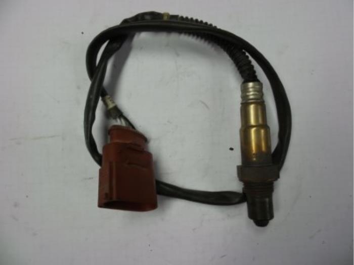 Gebruikte Lambda Sonde Volkswagen Passat (3B3) 1.8 Turbo 20V Prijs € 10,00 Margeregeling aangeboden door Autobedrijf Broekhuis B.V.