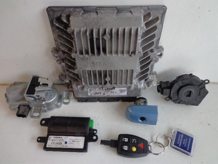 Gebruikte Computer Inspuit Volvo V50 (MW) 2.0 D 16V Prijs € 75,00 Margeregeling aangeboden door Autobedrijf Broekhuis B.V.