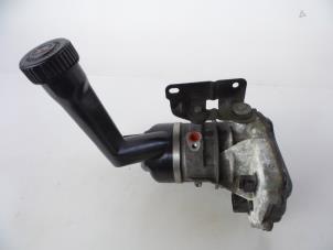 Gebruikte Stuurpomp Citroen C4 Picasso (UD/UE/UF) 1.6 HDi 16V 110 Prijs € 60,00 Margeregeling aangeboden door Autobedrijf Broekhuis B.V.