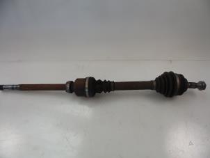 Gebruikte Cardanas rechts-voor (VWA) Citroen Xsara Picasso (CH) 1.6i 16V Prijs € 25,00 Margeregeling aangeboden door Autobedrijf Broekhuis B.V.