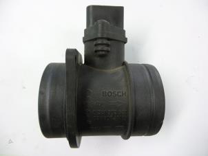 Gebruikte Luchtmassameter Skoda Octavia Combi (1Z5) 1.9 TDI Prijs € 25,00 Margeregeling aangeboden door Autobedrijf Broekhuis B.V.