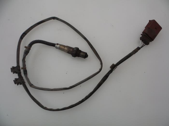 Gebruikte Lambda Sonde Volkswagen Transporter/Caravelle T4 2.8 V6 24V Prijs € 10,00 Margeregeling aangeboden door Autobedrijf Broekhuis B.V.