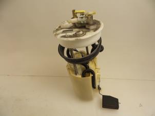 Gebruikte Tank element Pomp Honda Jazz (GD/GE2/GE3) 1.3 i-Dsi Prijs € 30,00 Margeregeling aangeboden door Autobedrijf Broekhuis B.V.