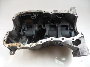 Gebruikte Carterpan Renault Scénic II (JM) 1.5 dCi 105 Prijs € 30,00 Margeregeling aangeboden door Autobedrijf Broekhuis B.V.