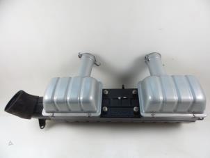 Gebruikte Luchtfilterhuis Ferrari 360 Modena Spider 3.6 V8 40V Prijs € 500,00 Margeregeling aangeboden door Autobedrijf Broekhuis B.V.