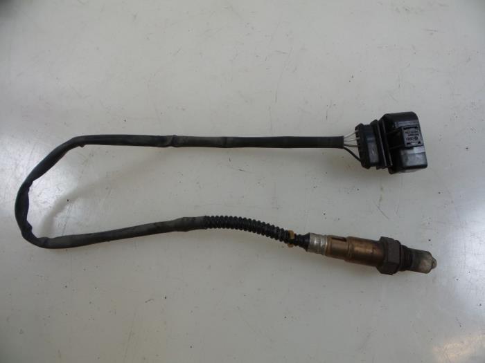 Gebruikte Lambda Sonde Skoda Superb (3U4) 2.8 V6 30V Prijs € 10,00 Margeregeling aangeboden door Autobedrijf Broekhuis B.V.