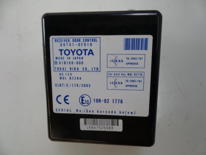 Module (diversen) van een Toyota Corolla Verso (R10/11) 1.6 16V VVT-i 2005