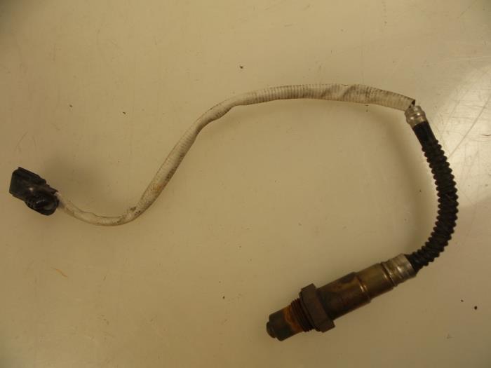 Gebruikte Lambda Sonde Renault Scénic III (JZ) 1.6 16V Bifuel Prijs € 25,00 Margeregeling aangeboden door Autobedrijf Broekhuis B.V.
