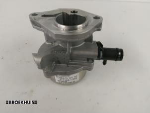 Gebruikte Vacuumpomp (Diesel) Renault Kangoo Express (FW) 1.5 dCi 90 FAP Prijs € 20,00 Margeregeling aangeboden door Autobedrijf Broekhuis B.V.