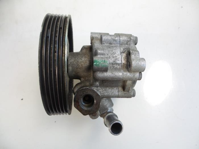 Gebruikte Servopomp Citroen C5 I Berline (DC) 2.0 HDi 110 Prijs € 25,00 Margeregeling aangeboden door Autobedrijf Broekhuis B.V.