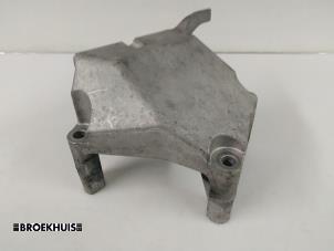 Gebruikte Motorrubber Opel Astra J (PD5/PE5) 1.4 Turbo 16V Prijs € 20,00 Margeregeling aangeboden door Autobedrijf Broekhuis B.V.