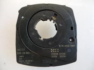 Gebruikte Gier sensor Renault Espace (JK) 2.0 dCi 16V 175 FAP Prijs € 20,00 Margeregeling aangeboden door Autobedrijf Broekhuis B.V.