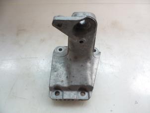 Gebruikte Motorrubber BMW 1 serie (F20) 118d 2.0 16V Prijs € 10,00 Margeregeling aangeboden door Autobedrijf Broekhuis B.V.