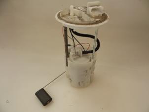 Gebruikte Tank element Pomp Opel Meriva 1.4 16V Ecotec Prijs € 40,00 Margeregeling aangeboden door Autobedrijf Broekhuis B.V.