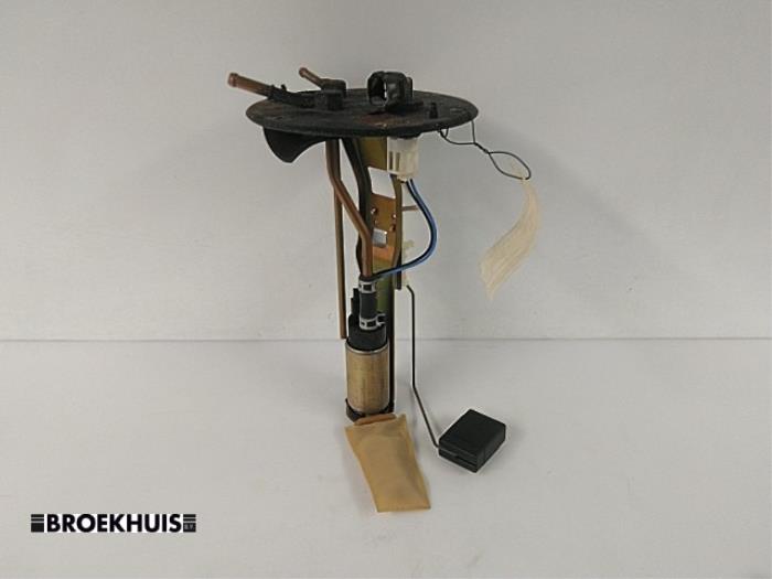 Gebruikte Tank element Pomp Suzuki Grand Vitara I (FT/GT/HT) 2.5 V6 24V Prijs € 20,00 Margeregeling aangeboden door Autobedrijf Broekhuis B.V.