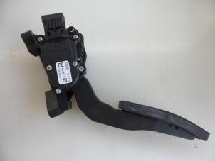 Gebruikte Gaspedaal Saab 9-3 Sport Estate (YS3F) 1.9 TiD Prijs € 30,00 Margeregeling aangeboden door Autobedrijf Broekhuis B.V.