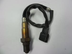 Gebruikte Lambda Sonde Renault Clio III Estate/Grandtour (KR) 1.2 16V TCE 100 Prijs € 25,00 Margeregeling aangeboden door Autobedrijf Broekhuis B.V.