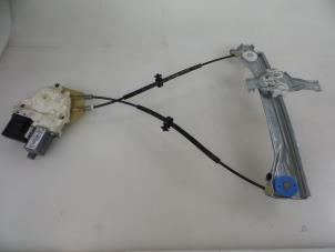 Gebruikte Raammechaniek 4Deurs links-achter Renault Megane III Grandtour (KZ) 1.5 dCi 110 Prijs € 60,00 Margeregeling aangeboden door Autobedrijf Broekhuis B.V.