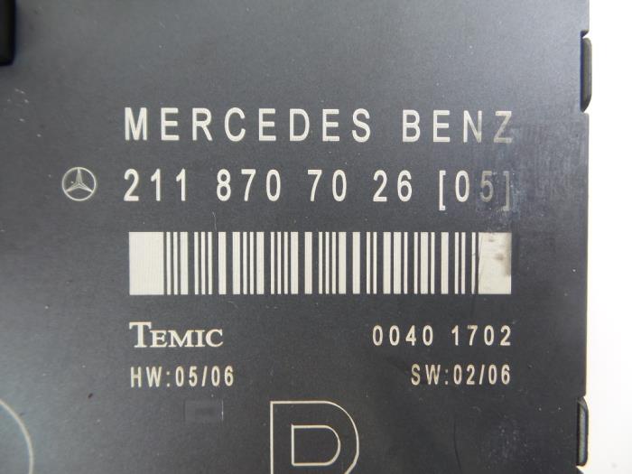 Deur module van een Mercedes-Benz E (W211) 2.2 E-220 CDI 16V 2009