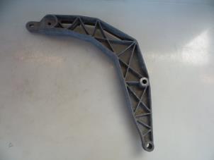 Gebruikte Subframe Porsche 911 (993) 3.6 Carrera 2 Prijs € 45,00 Margeregeling aangeboden door Autobedrijf Broekhuis B.V.