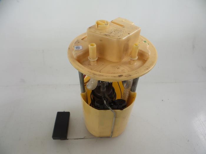 Gebruikte Brandstofpomp Elektrisch Fiat Punto Evo (199) 1.3 JTD Multijet 85 16V Euro 5 Prijs € 22,50 Margeregeling aangeboden door Autobedrijf Broekhuis B.V.