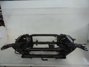 Gebruikte Subframe Peugeot 508 (8D) 2.0 Hybrid4 16V Prijs € 125,00 Margeregeling aangeboden door Autobedrijf Broekhuis B.V.