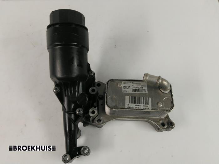 Gebruikte Oliefilterhuis Mercedes Sprinter 3,5t (906.73) 313 CDI 16V Prijs € 30,25 Inclusief btw aangeboden door Autobedrijf Broekhuis B.V.