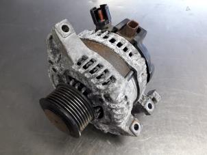 Gebruikte Alternator Honda CR-V (RE/RM) 2.2 i-DTEC 16V 4x4 Prijs € 45,00 Margeregeling aangeboden door Autobedrijf Broekhuis B.V.