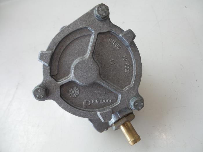 Gebruikte Vacuumpomp (Diesel) Alfa Romeo 147 (937) 1.9 JTDM Prijs € 40,00 Margeregeling aangeboden door Autobedrijf Broekhuis B.V.