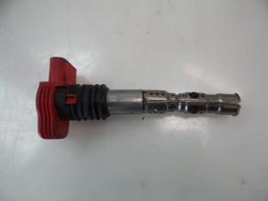 Gebruikte Bobine Audi A4 (B6) 2.0 20V Prijs € 15,00 Margeregeling aangeboden door Autobedrijf Broekhuis B.V.