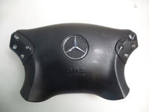 Gebruikte Airbag links (Stuur) Mercedes C Combi (S203) 1.8 C-180K 16V Prijs € 35,00 Margeregeling aangeboden door Autobedrijf Broekhuis B.V.