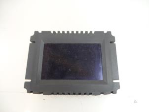 Gebruikte Display Interieur Opel Vectra C GTS 1.8 16V Prijs € 25,00 Margeregeling aangeboden door Autobedrijf Broekhuis B.V.